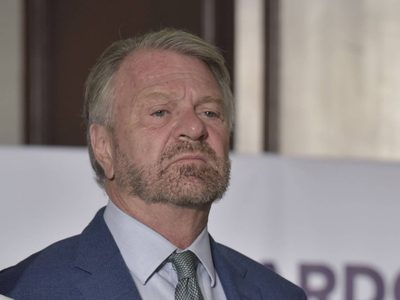 Castañeda truena contra la 4T por retención de su pasaporte en el AICM; son “igual de corruptos”