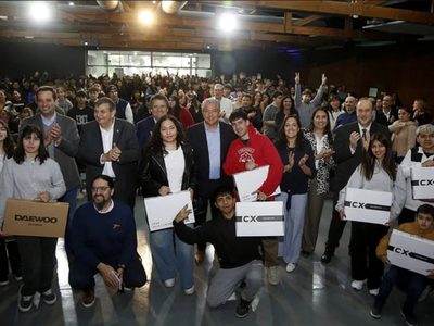 Mejores promedios de escuelas secundarias de Neuquén recibirán un pago extra de la beca Gregorio Álvarez