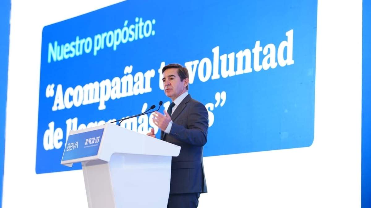Carlos Torres Vila, presidente de BBVA, anuncia inversión en México de 100 mil millones de pesos