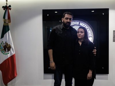 Llega a México la doctora Bárbara Lango tras salir de Gaza