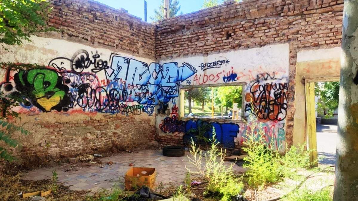 Uno de los asentamientos ilegales desmantelados por la Municipalidad de Centenario