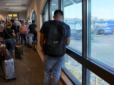 Cierre del espacio aéreo de El Paso se debió a drones de cárteles mexicanos; reanudan vuelos