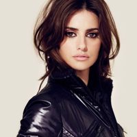 "¡Mucho cuero!" Penélope Cruz acalora la web luciendo como nunca la viste