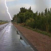 Tormentas eléctricas y fuertes vientos para la noche de viernes en varias zonas de Neuquén