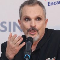 “Se hizo cómplice del plan tétrico”: Miguel Bosé acusó al gobierno español y a sus supuestas ideas
