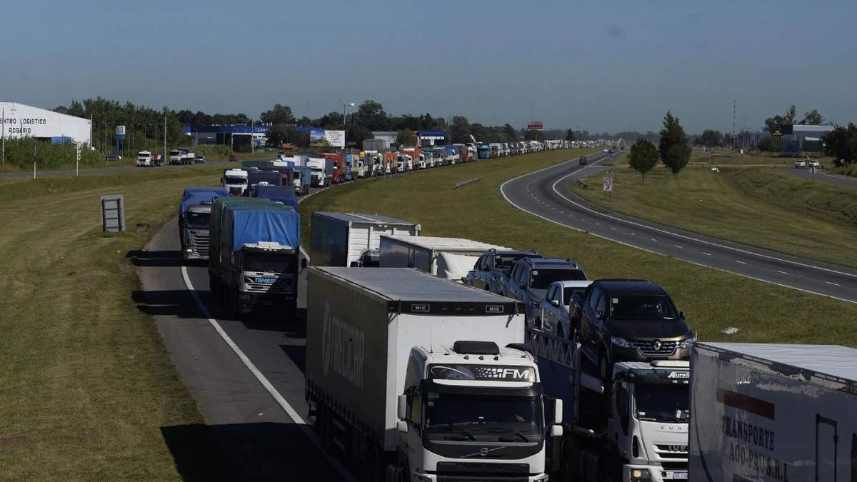 Demoras en las rutas. Fuente: (Twitter)