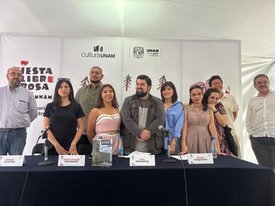 Presentan libro sobre el Centro SCOP en el cierre la Fiesta del Libro y la Rosa