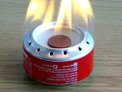 Cociná sin gas ni electricidad con esta hornalla casera que podés hacer con una lata de gaseosa