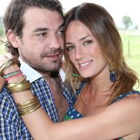 ¿Qué dirá Paula Chaves? Sorprenden a Pedro Alfonso con otra mujer y ¡Sentada en su regazo! ¡OMG!