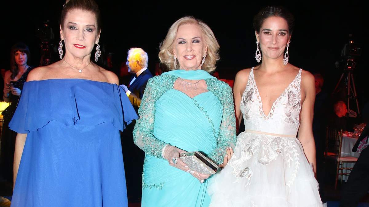 Juana Viale, Mirtha Legrand y Marcela Tinayre. Fuente: (Instagram)