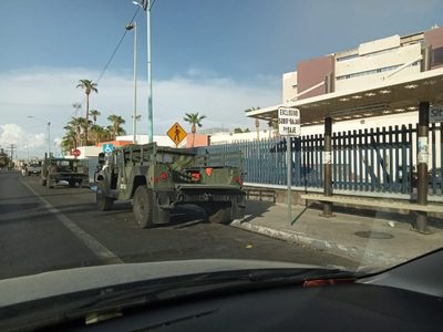 Operativo policiaco-militar resguarda Hospital General de Mexicali