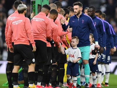 El futbolista de la Premier que jugaría en Independiente si Agüero vuelve