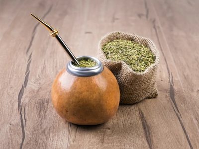 Yerba mate con palo o sin palo: cuál es la favorita de los argentinos