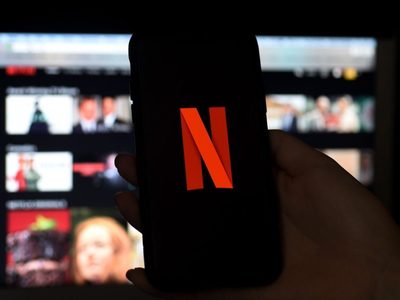 Es española y te dejará cautivado: la miniserie de Netflix que es un éxito