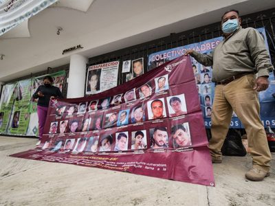 Colectivos de desaparecidos protestan por imposición en Comisión de Atención a Víctimas en Veracruz