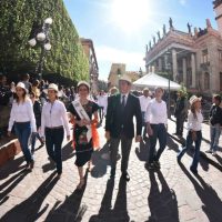 Alcalde de Guanajuato se queja de los turistas pobres que sólo desgastan la ciudad