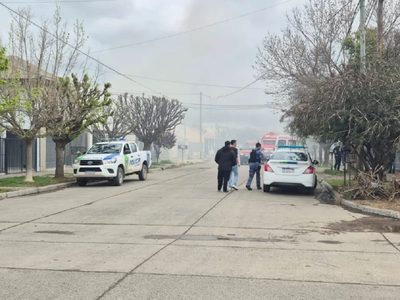 Pánico: explotó un depósito de pirotecnia en General Roca y un hombre resultó herido