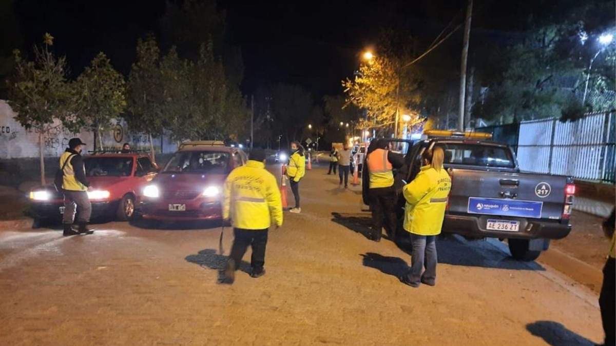 Un control de tránsito en Neuquén Capital. Fuente: (Twitter)