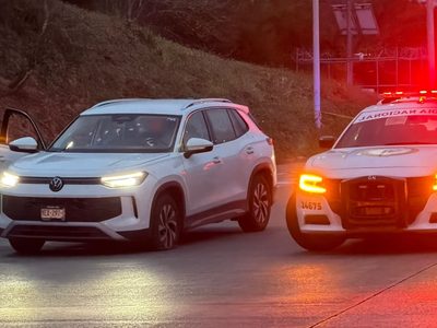 Persecución entre policías y civíles armados en autopista México-Tuxpan deja una doctora muerta