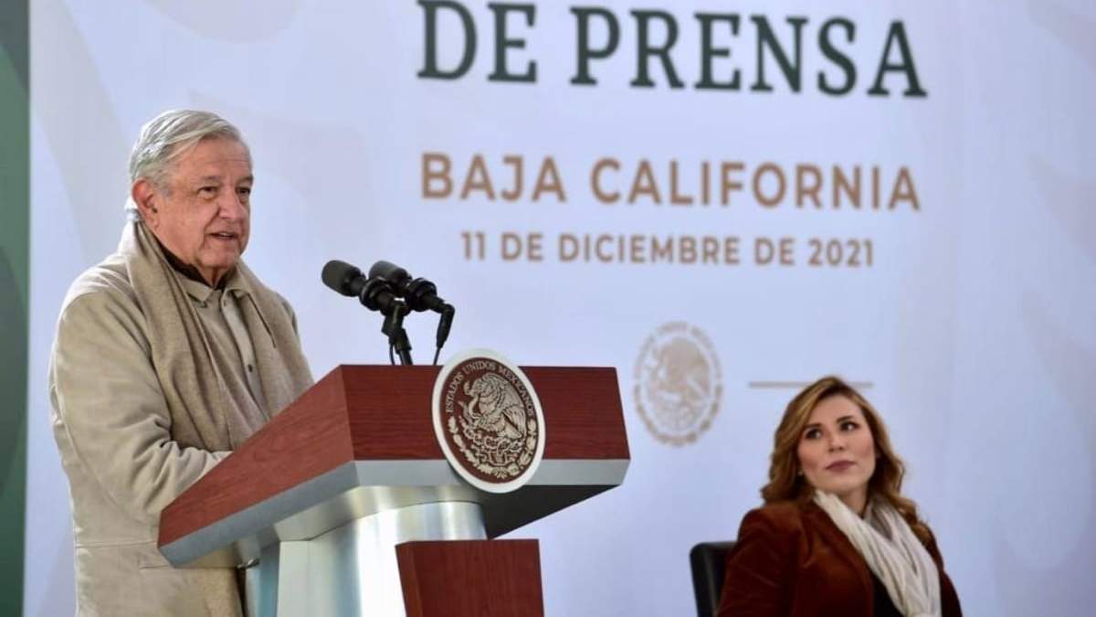 El presidente Andrés Manuel López Obrador y la gobernadora de Baja California, Marina del Pilar Ávila Olmeda