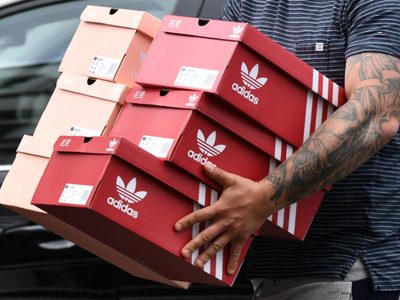 No tires las cajas de las zapatillas y dales vida con esta idea viral para lograr un efecto aesthetic en tu dormitorio
