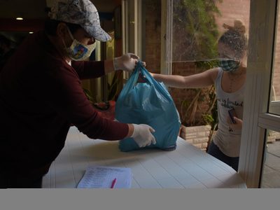 La asistencia alimentaria aumentó más de un 240% durante la pandemia en Buenos Aires
