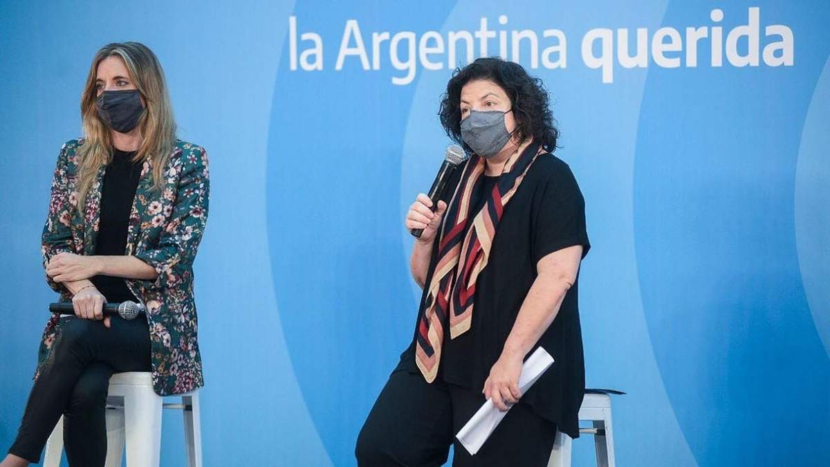 La asesora presidencial, Cecilia Nicolini y la ministra de Salud, Carla Vizzotti. Fuente: (Twitter)