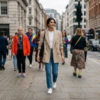 Normcore 2.0: la moda que apuesta por lo simple y redefine el estilo en el street style
