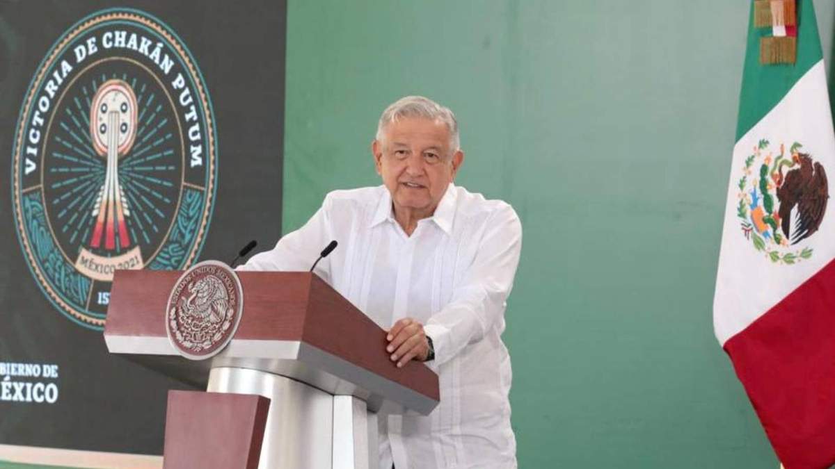El presidente López Obrador en gira por Campeche