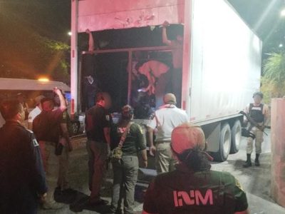 Hallan a 175 migrantes dentro de un tráiler en Chiapas; 30 eran menores de edad no acompañados
