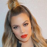 "¡Se lo quitó todo!" Khloé Kardashian con esta posadera ¡burló el bloqueo!