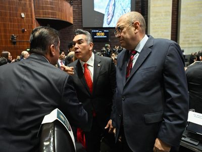 Moreira y Noroña protagonizan agarrón: “Sabes donde encontrarme, puerco”