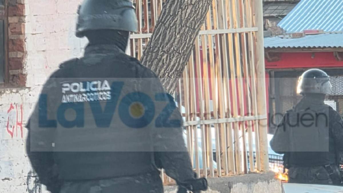 Los tres allanamientos se ejecutaron en viviendas del barrio Sáez. Fuente: (La Voz del Neuquén)