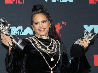 Como nunca la viste: Rosalía sorprende a sus fanáticos con un increíble TikTok