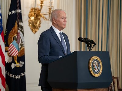 Biden arremete contra Trump por acusaciones de fraude