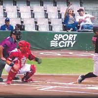 La pelota caliente se incendia en México