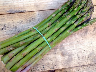 Nada se tira: hacé esta receta con los tallos de espárragos ideal para los días de frío y lluvia
