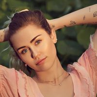 "Mi corazón está roto": Miley Cyrus devastada por una tragedia en su familia. ¡Teme lo peor!
