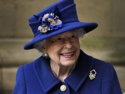 Hermetismo y dudas: un especialista contó todo sobre la internación de la Reina Isabel II