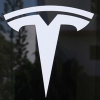 Tesla pierde título de mayor fabricante de vehículos eléctricos tras caída de ventas por segundo año
