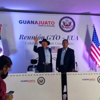 Ken Salazar advierte impacto económico si EU y México no integran visión sobre energías limpias