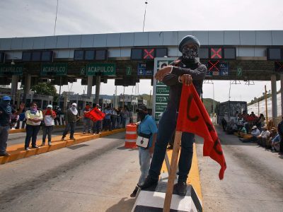 Siete personas fueron vinculadas a proceso por toma de caseta de cobro en Oaxaca