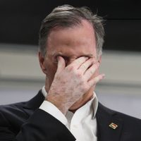 Meade, tropiezos en la precampaña de un candidato débil