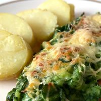 Carne con crema de espinacas: preparate para los aplausos con esta receta divina para un almuerzo gourmet