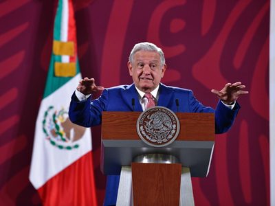 Calderón y yo "no somos iguales", él no atendió las causas de la violencia: AMLO