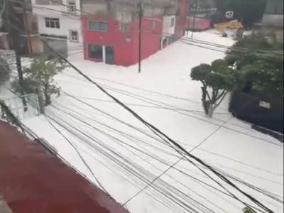 Naucalpan bajo el agua: se desborda la presa Los Cuartos e inunda calles y avenidas (Video)