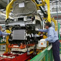 Bajo estrictos protocolos, las automotrices volverán el lunes a la actividad