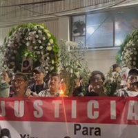 Arman mitin en funeral de Ximena Guzmán y José Muñoz (Videos)