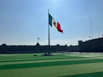 Buscan romper Récord Guinness de la “Clase de Futbol más Grande del Mundo” en el Zócalo capitalino