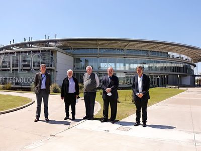 Tras una reunión clave, avanza la planta nacional de baterías de litio